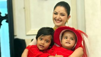 আজ বিশ্ব মা দিবস : দুই সন্তানকে নিয়ে নায়িকা পরীমণির মা দিবস পালন