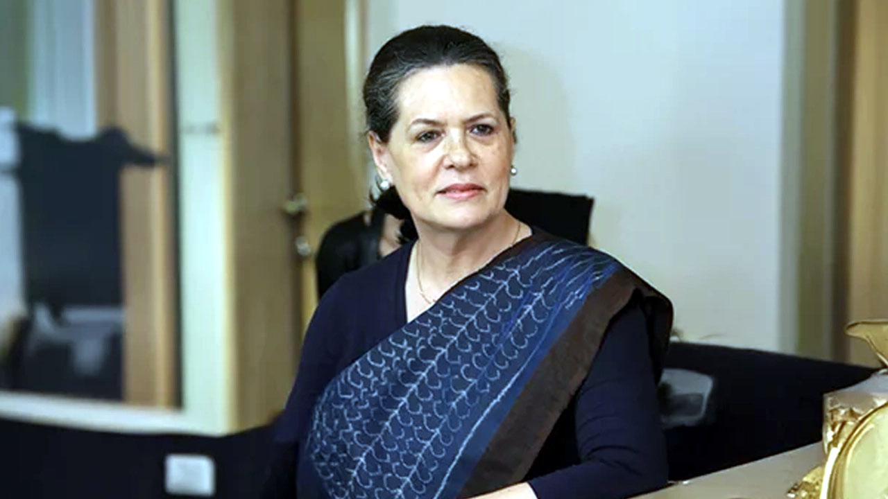 হাসপাতালে সোনিয়া গান্ধী