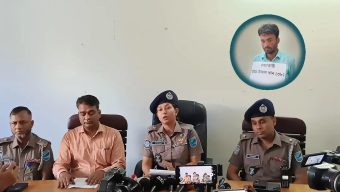 বিয়ের চাপ দেওয়ায় মা ও মেয়েকে হত্যা করে পরকীয়া প্রেমিক উজ্জল’
