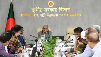 ঢাকার জলাবদ্ধতা নিরসনে দীর্ঘমেয়াদি উদ্যোগের নির্দেশনা দিলেন মন্ত্রী