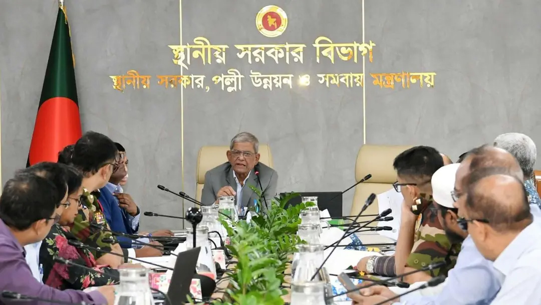 ঢাকার জলাবদ্ধতা নিরসনে দীর্ঘমেয়াদি উদ্যোগের নির্দেশনা দিলেন মন্ত্রী