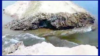 সুনামগঞ্জের শাল্লায় রাতের আঁধারে কাটা হয়েছে বাঁধ, ফসল তলিয়ে যাওয়ার শঙ্কা
