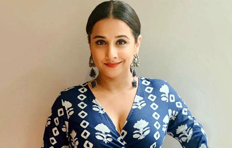 নিজের দিকে তাকাতেও লজ্জা পেতেন বিদ্যা