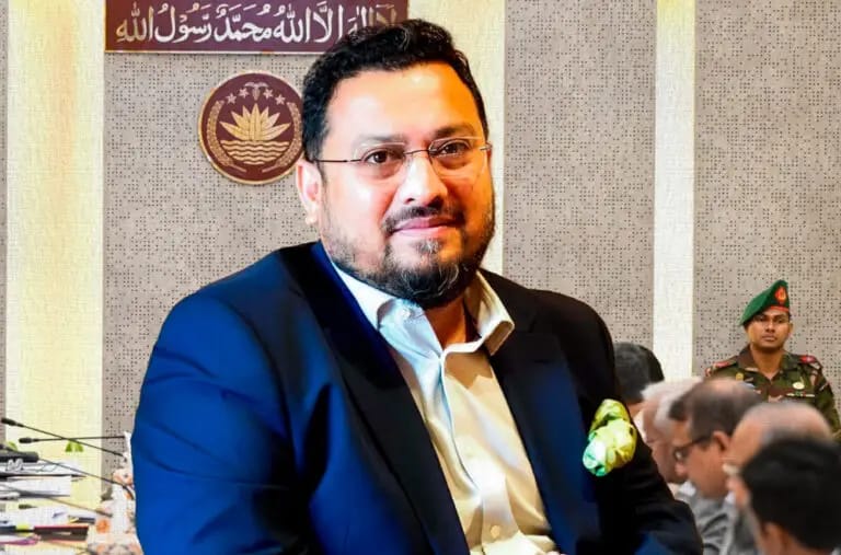 সাভারে প্রটোকল বিহীন রাজস্ব সার্কেলে আকস্মিক পরিদর্শনে ভূমি প্রতিমন্ত্রী: মীর হেলাল