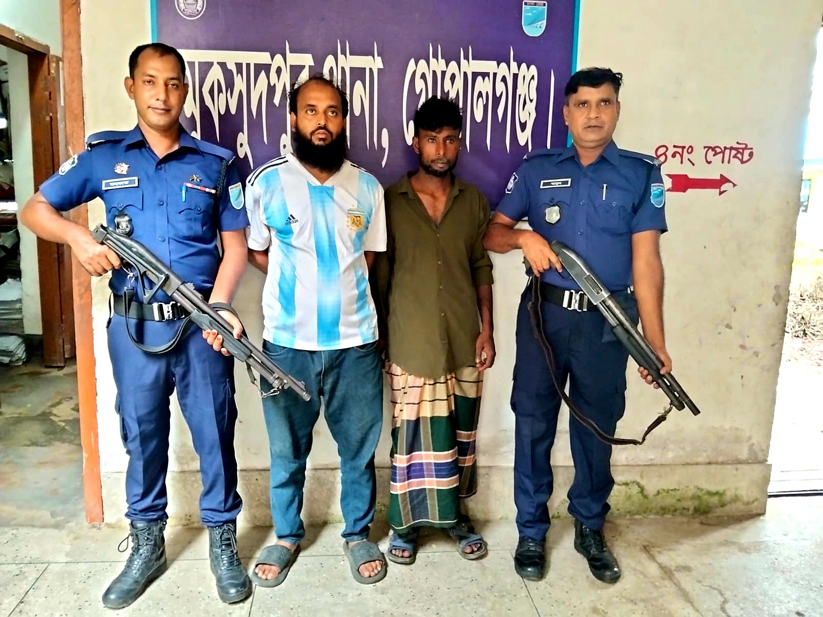 মুকসুদপুরে নিখোঁজ ইজিবাইক চালক শহিদুল মাতব্বর হত্যাকাণ্ডের রহস্য উন্মোচন: লাশ উদ্ধার, গ্রেপ্তার-২