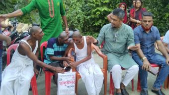 বাউফলে বাবা-মা হারানো তিন প্রতিবন্ধী সহোদরের পাশে উপজেলা বিএনপি, এক মাসের খাদ্য সহায়তা প্রদান