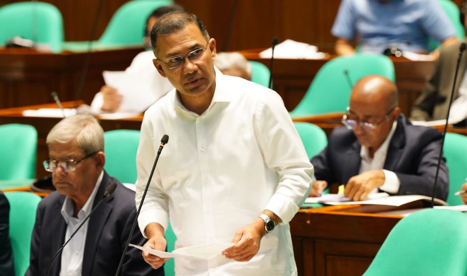 বিদেশি বিনিয়োগ আনলে ১.৫% কমিশন: সংসদে প্রধানমন্ত্রী