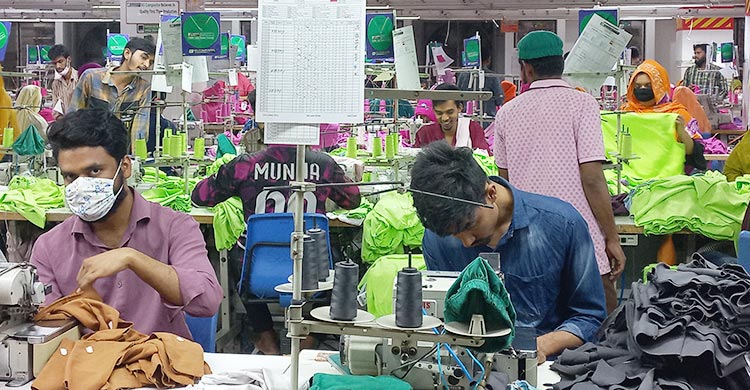 নারায়ণগঞ্জ পোশাক কারখানায় শ্রমিকদের মাঝে ছাঁটাই আতঙ্ক