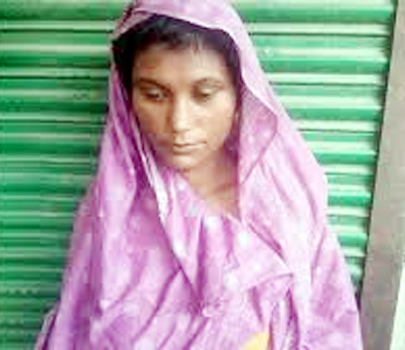 বিএসএফের ঠেলে দেওয়া রোজিনা এখন আশ্রয়হীন, ঘুরছেন পথে পথে
